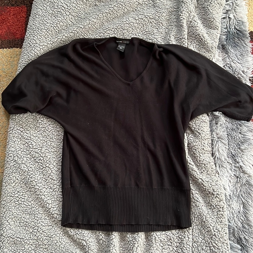 Med New york and company black sweater with fitted waist open sleeves